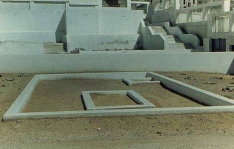 02. kuburan-sayyidah-khadijah-al-kubra-putranya-qasim-di-pojok_o
